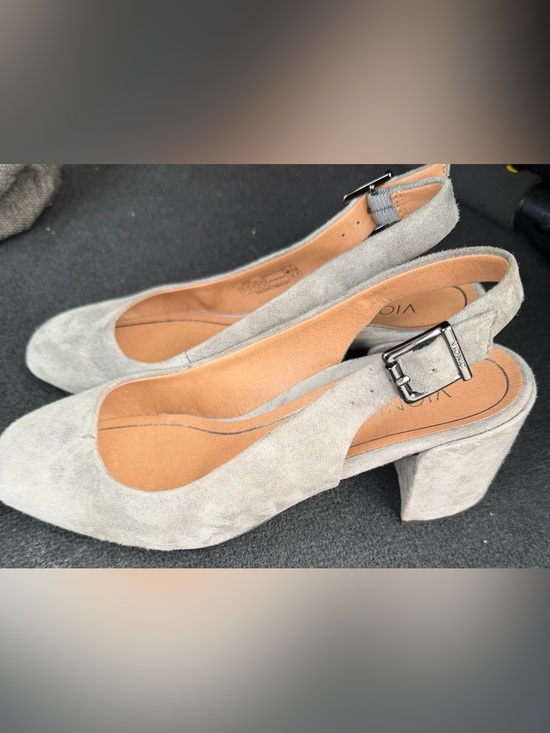 Vionic Shoes - NWOT Vionic Nareen Gray Suede Women's Slingback Heels Size 7